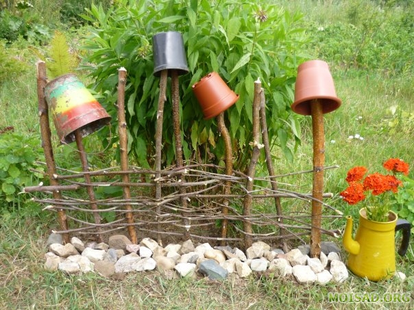 Садовый декор своими руками из подручных материалов с описанием и фото