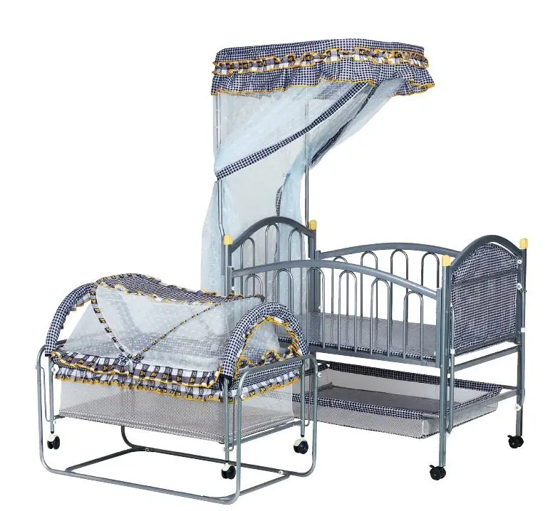 Двуспальная кровать с люлькой для новорожденных